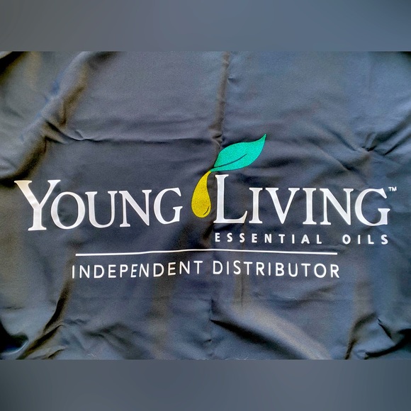 Young Living 8’ Tablecloth for Events - Picture 1 of 3